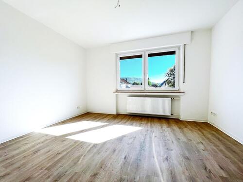 Foto - Tolle 3 Zimmer WGH im DG mit Balkon und Küche in Bad Pyrmont