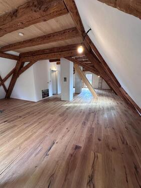 Foto - Exklusive extravagante Dachgeschoss-Maisonette in Buxheim