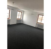 EinzimmerappartementBüro - 450,00&nbsp;EUR Kaltmiete, ca.&nbsp; 35,20&nbsp;m&sup2; in Bad Wurzach (PLZ: 88410)