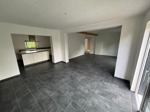 Foto - Korschenbroich: Großzügige 3-Zimmer-Wohnung mit Garten, Terrasse