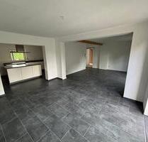 Korschenbroich: Großzügige 3-Zimmer-Wohnung mit Garten, Terrasse