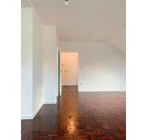 Musikerviertel - Großzügige 1 Zimmer Dachgeschoss Wohnung - Bielefeld Stieghorst