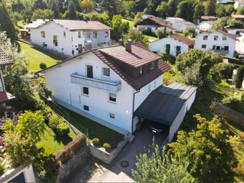 Foto - *Vielseitiges Ein-o. Zweifamilienhaus in traumhafter Lage*