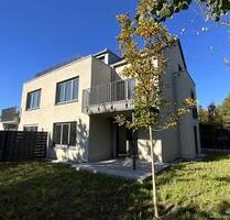 Neubau-Erstbezug: Wunderschöne Erdgeschoss-Terrassenwohnung in Schwabach