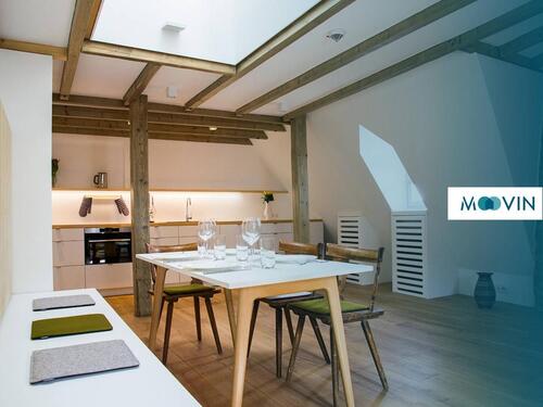 Foto - Traumhafte 3-Zimmer-Dachgeschosswohnung in historischer Burg Bachem mit Designermöbeln