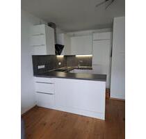 Helle 2-Zimmer-Wohnung mit Balkon - Roding