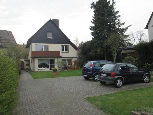 Foto - Gemütliche 2-Zi.-Whg. (2. OG) UE-Zentr. z. 01.02.27 z. verm.