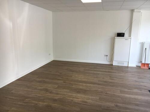 Foto - Gewerbefläche zu vermieten - 450,00 EUR Kaltmiete,