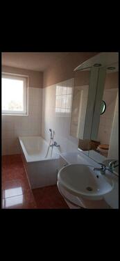 Foto - Dachgeschoss-Wohnung - 645,00 EUR Kaltmiete,