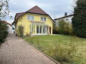 Foto - Großzügiges Einfamilienhaus mit Wintergarten, Terrasse & 4 Garage