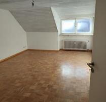 2 schöne WG-Zimmer (teilmöbliert) in 3-er Frauen-WG - Stuttgart Sillenbuch