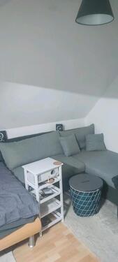 Foto - 1 Zimmer Dachgeschoßwohnung zur Miete in Geisenheim
