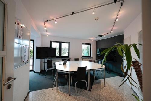 Foto - Dein Desk im Living Room - All-in-Miete