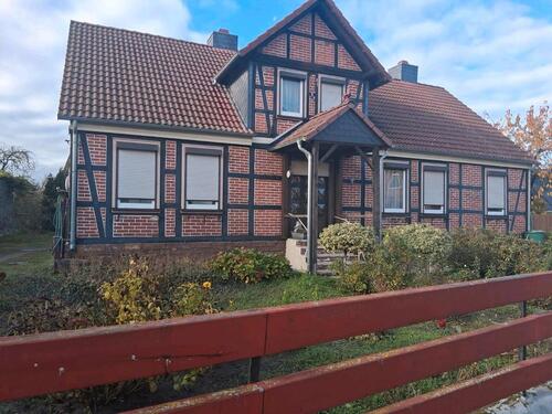 Foto - Einfamilienhaus - 79.000,00 EUR Kaufpreis, ca.  162,00 m²