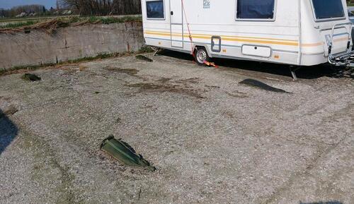 Foto - Stellplatz für Wohnwagen oder Wohnmobil zu vermieten