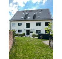 Moderne 4-Zimmer-Dachgeschoss-Maisonette mit Südbalkon - Stuttgart Zuffenhausen