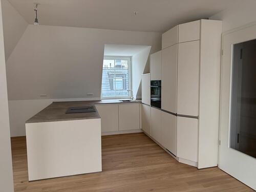 Foto - 2.5 Zimmer Dachgeschoßwohnung in München