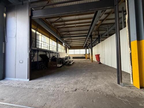 Foto - Lagerhalle zu vermieten - 2.250,00 EUR Kaltmiete,