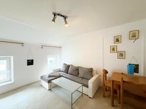 Foto - MÖBLIERTE 4-ZIMMERWOHNUNG IN ALTBAU ZU MIETEN!