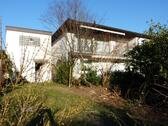 Foto - Lichtdurchflutetes 1-2 Familienhaus, freistehend, 2 Bäder, Garage