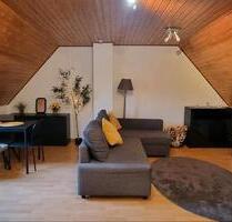 Möblierte Maisonettenwohnung mit Klimaanlage - Duisburg Huckingen