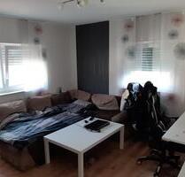 Erdgeschosswohnung, hell und gemütlich, mit Garage, Baujahr 2013 - Steinheim
