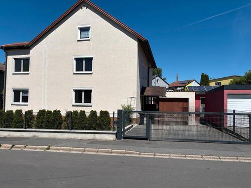 Foto - Haus zu verkaufen - 400.000,00&nbsp;EUR Kaufpreis, ca.&nbsp; 300,00&nbsp;m&sup2;