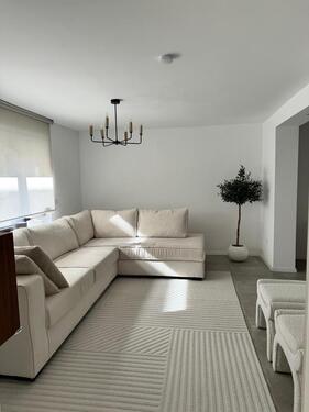 Foto - Einfamilienhaus, Privat, Haus, Garten, Garage, Modern