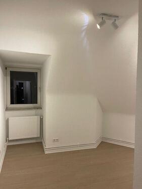 Foto - 2 Zimmer Dachgeschoßwohnung zur Miete in Kassel