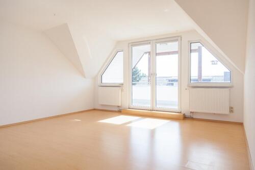 Foto - Charmante Dachgeschosswohnung mit Loggia - Provisionsfrei!