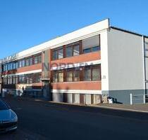 Halle mit Bürofläche - 1.300,00&nbsp;EUR Kaltmiete, ca.&nbsp; 373,04&nbsp;m&sup2; in Bremen (PLZ: 28207) Hemelingen