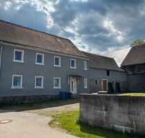 Hofstelle, Dreiseithof, Wohnhaus, Stall, Scheune - Waidhaus