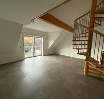 Helle Galeriewohnung mit Balkon und Blick ins Grüne in Steinweg - Regensburg Konradsiedlung