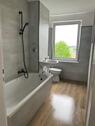 Foto - 4-Zimmerwohnung inkl. Einbauküche+Parkplatz+Garten