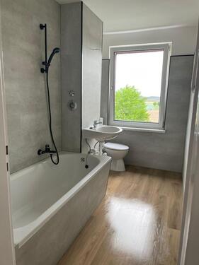 Foto - 4-Zimmerwohnung inkl. Einbauküche+Parkplatz+Garten