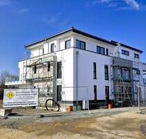 Much-Gippenstein! Exklusive Erdgeschoss-Neubauwohnung mit Terrasse u. Stellplatz