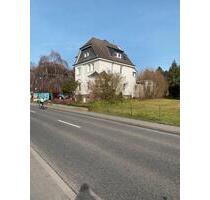 Modernisierte Wohnung >90m^2 über zwei Etagen - Hamm (Sieg)