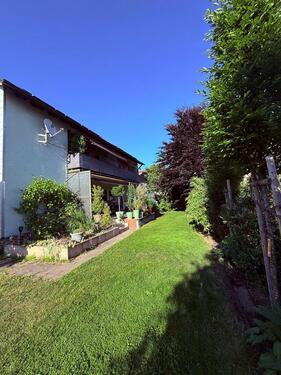 Foto - Freistehendes Zweifamilienhaus in Fürth-Bislohe