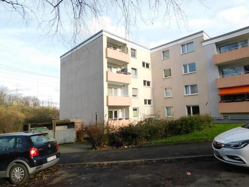 Foto - Geräumige 3-R-Wohnung mit Balkon!