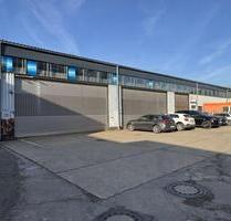 Beheizte Lagerhalle mit Damen- & Herren-WC, zwei großen Toren und Grube - Duisburg Rheinhausen