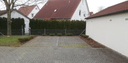 Foto - Stellplätze für PKW, Wohnwagen oder Wohnmobil