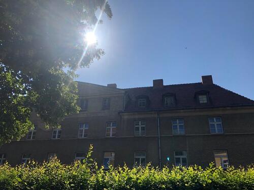 Foto - günstige unsanierte EG Wohnung mit Ofenheizung oder Lager