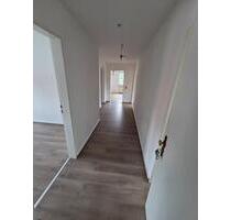Helle 3-Zimmer-Dachgeschosswohnung mit Balkon - Bad Gandersheim