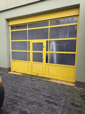 Foto - Kleine Lagerhalle, Stellfläche, Nähe Poco, Petersberg