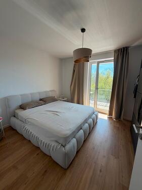 Foto - Zwischenmiete - Juni-Sep: Moderne 4-Zimmer-Wohnung