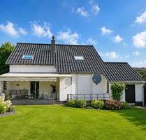 Freistehendes Familienhaus mit großem Garten in Köln-Roggendorf