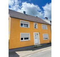 Haus zu verkaufen - 260.000,00 EUR Kaufpreis, in Helmstadt (PLZ: 97264)
