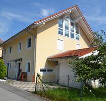 Familienfreundliche Doppelhaushälfte mit Bergblick in Penzberg