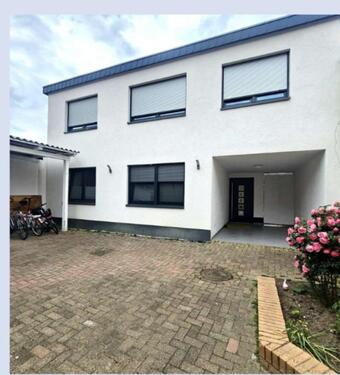 Foto - Exklusives Zweifamilienhaus mit großem Grundstück – Römerberg