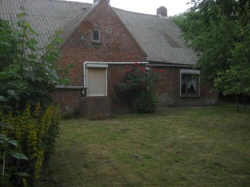 Foto - Bebautes Grundstück mit ostfriesischem Gulfhaus am Deich